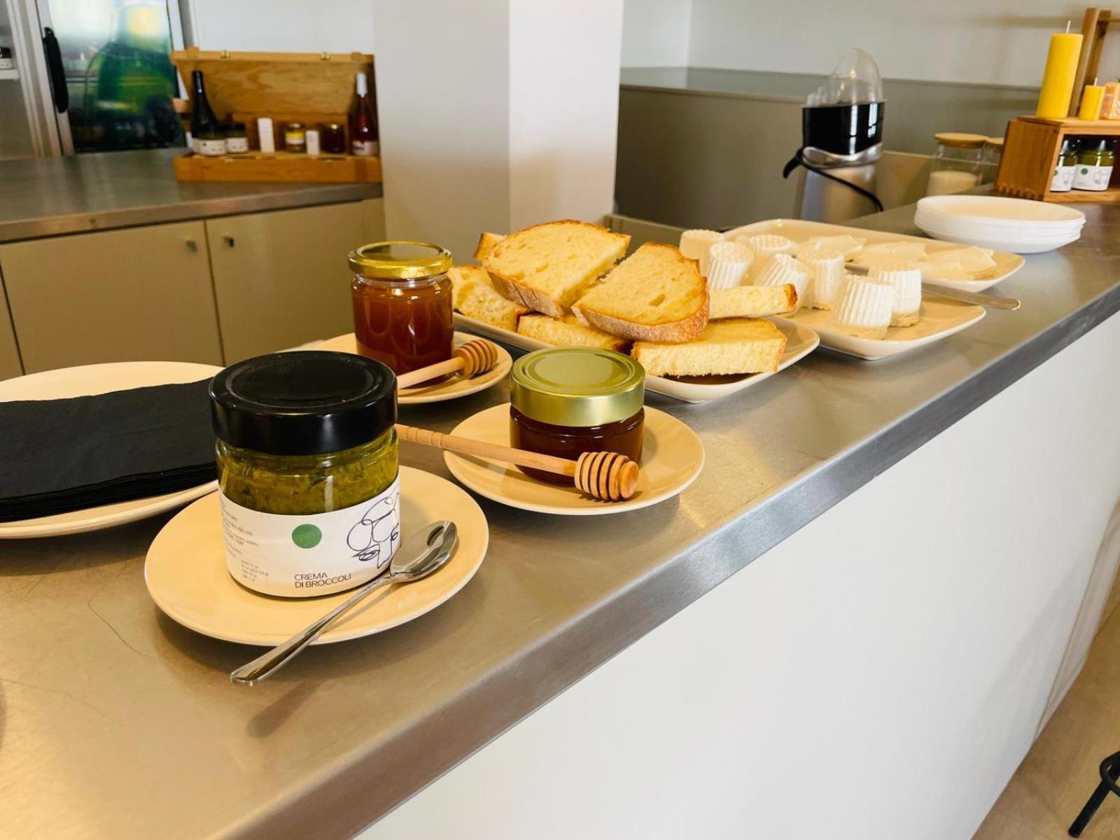 Terra Di Vento Bed and Breakfast Montecorvino Pugliano Εξωτερικό φωτογραφία