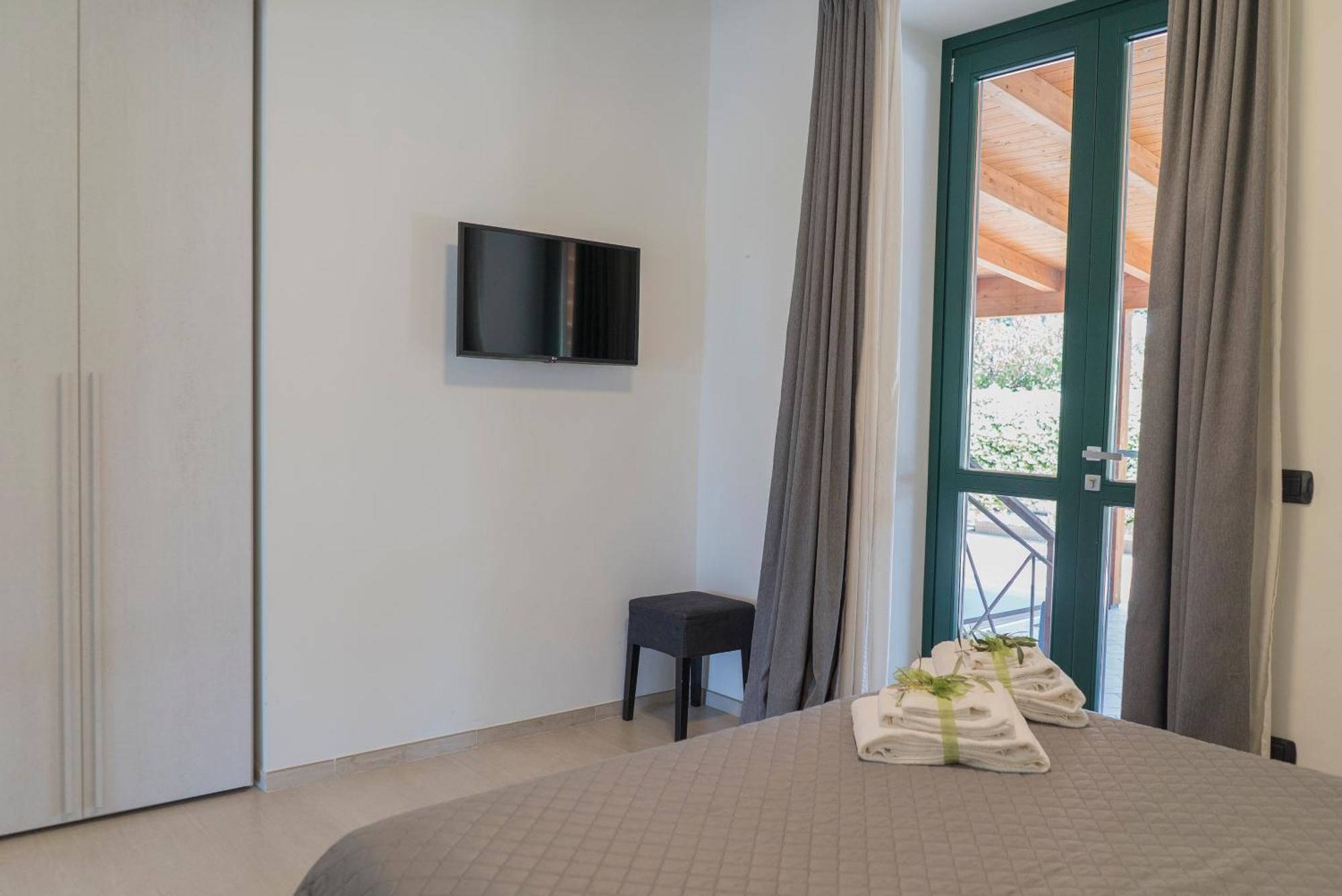 Terra Di Vento Bed and Breakfast Montecorvino Pugliano Δωμάτιο φωτογραφία