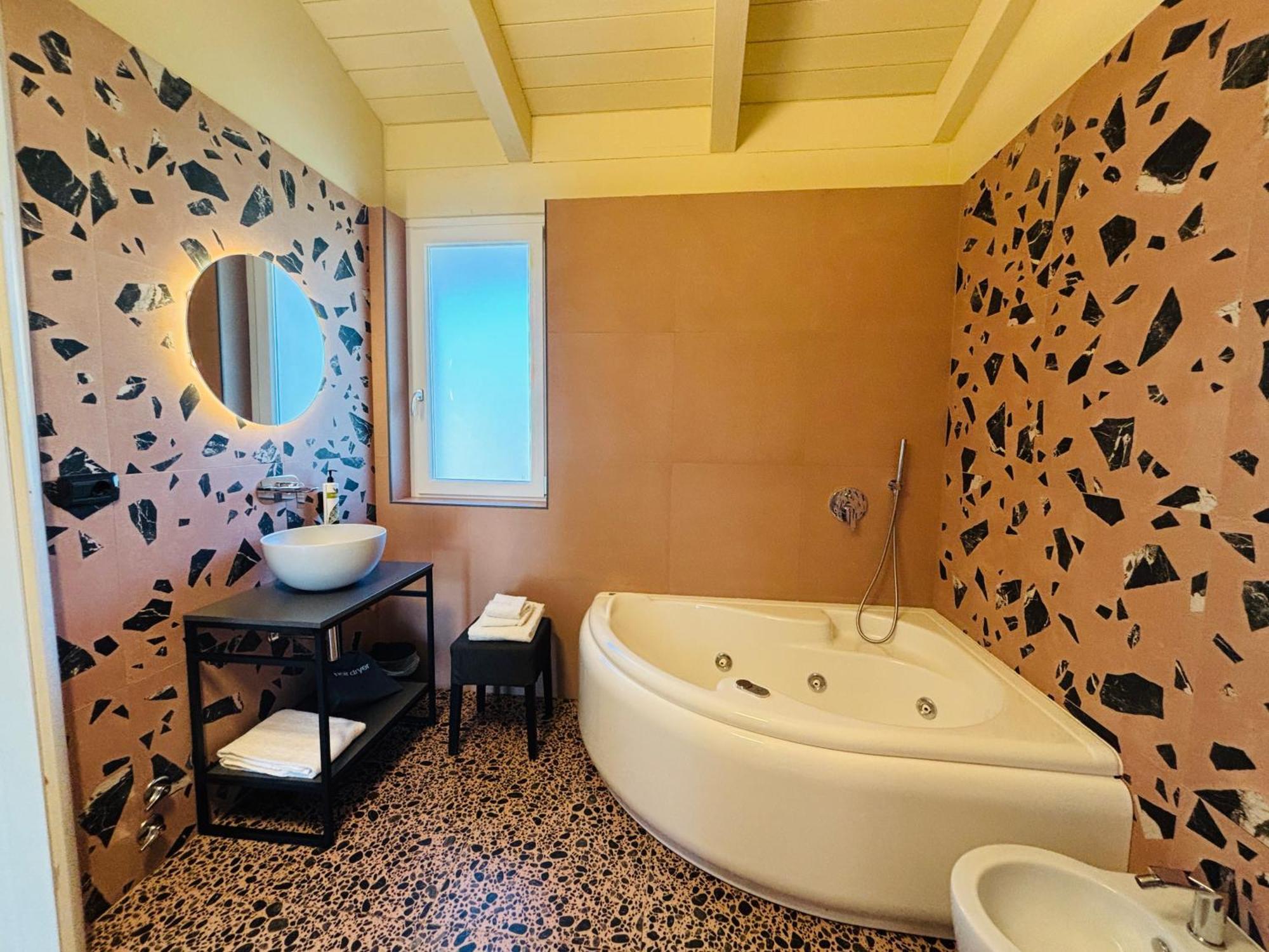 Terra Di Vento Bed and Breakfast Montecorvino Pugliano Εξωτερικό φωτογραφία